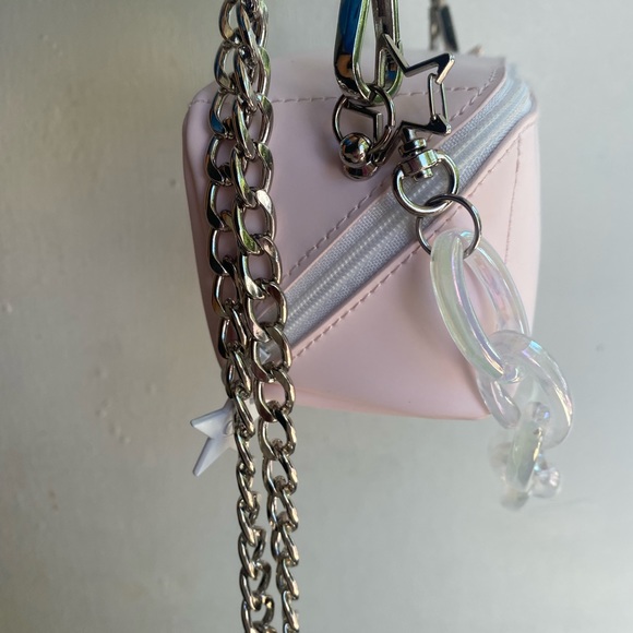 Dior Cosmetic Pouch to Crossbody Bag - Picture 4 of 10